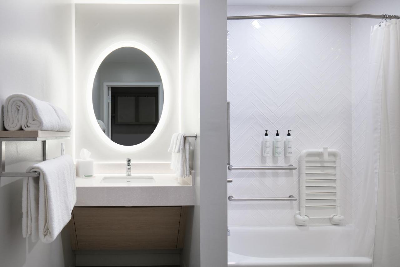 Towneplace Suites By Marriott אושקוש מראה חיצוני תמונה