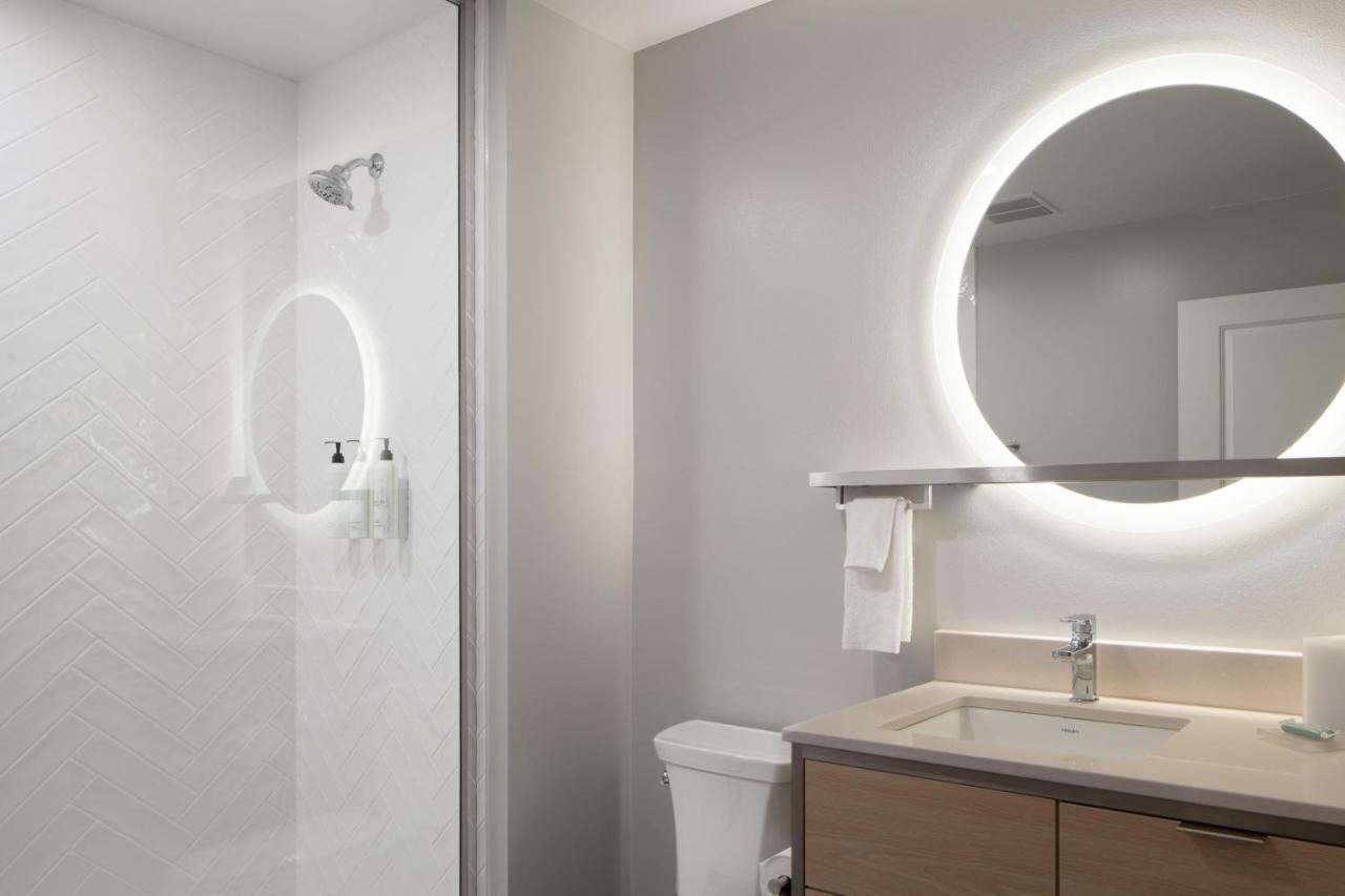 Towneplace Suites By Marriott אושקוש מראה חיצוני תמונה