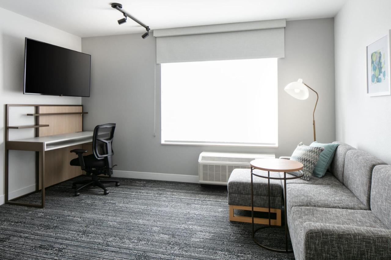 Towneplace Suites By Marriott אושקוש מראה חיצוני תמונה